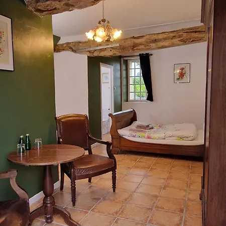 Le Douitel Bed and Breakfast