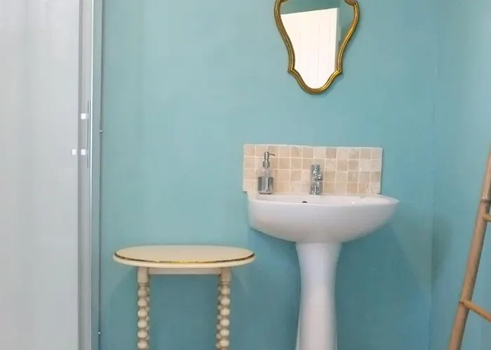 Le Douitel Bed & Breakfast Roncey