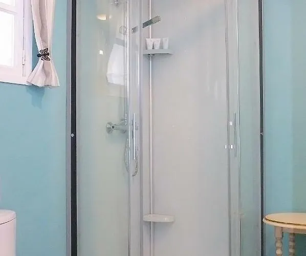 Le Douitel Bed & Breakfast Roncey